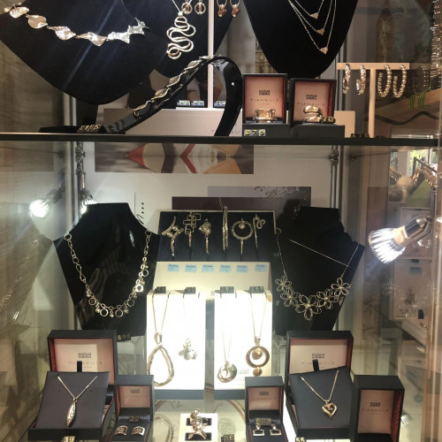 K&M Gifts & Accessories, 316028332 502167188596297 2055952027897063297 n
