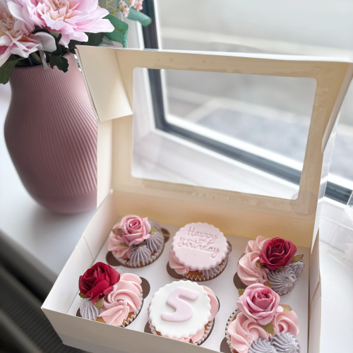 Katie’s Bakes, photo output v17