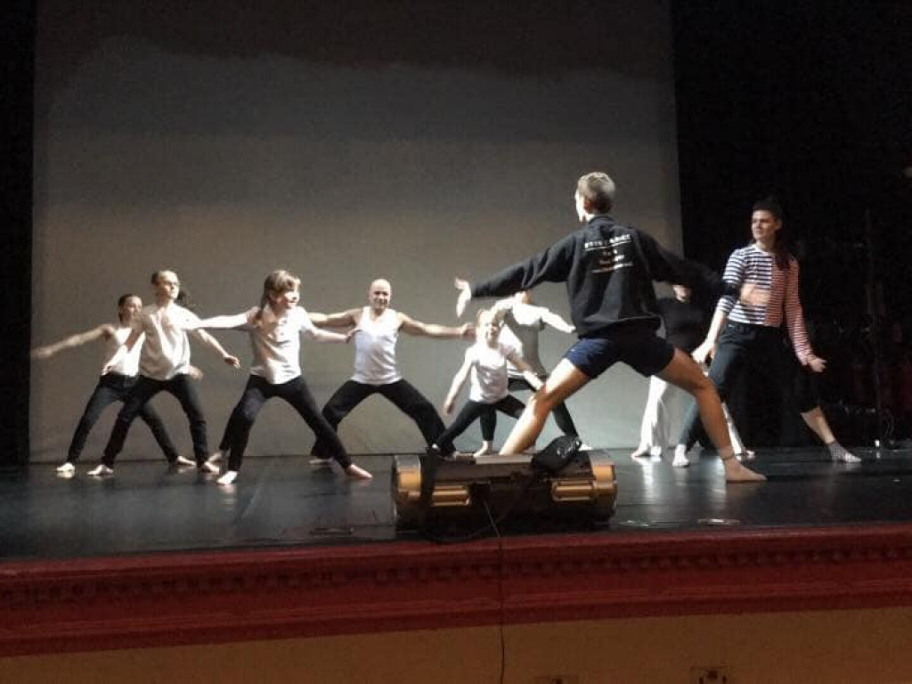 FFIN DANCE 