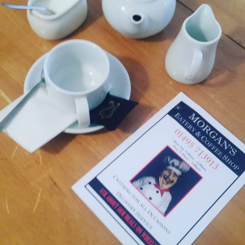 Morgans eatery and coffee shop Logo